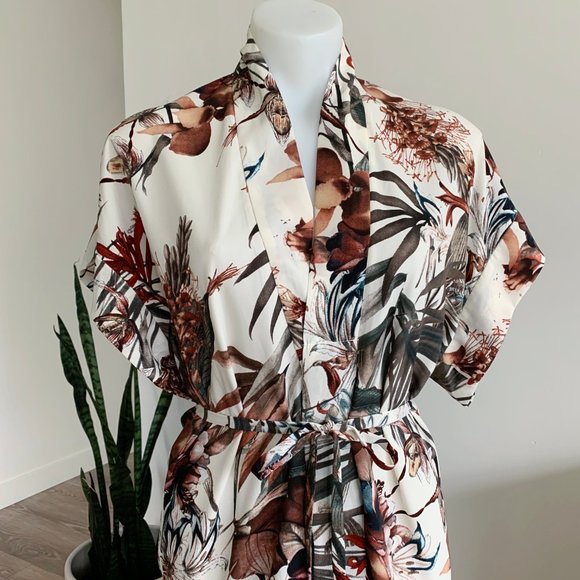 Dress Forum Kimono dress coverup robe - Picture 2 of 10